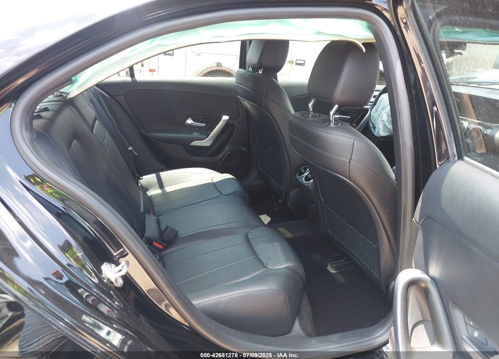 2019 MERCEDES-BENZ A 220 VIN: WDD3G4EB8KW034753