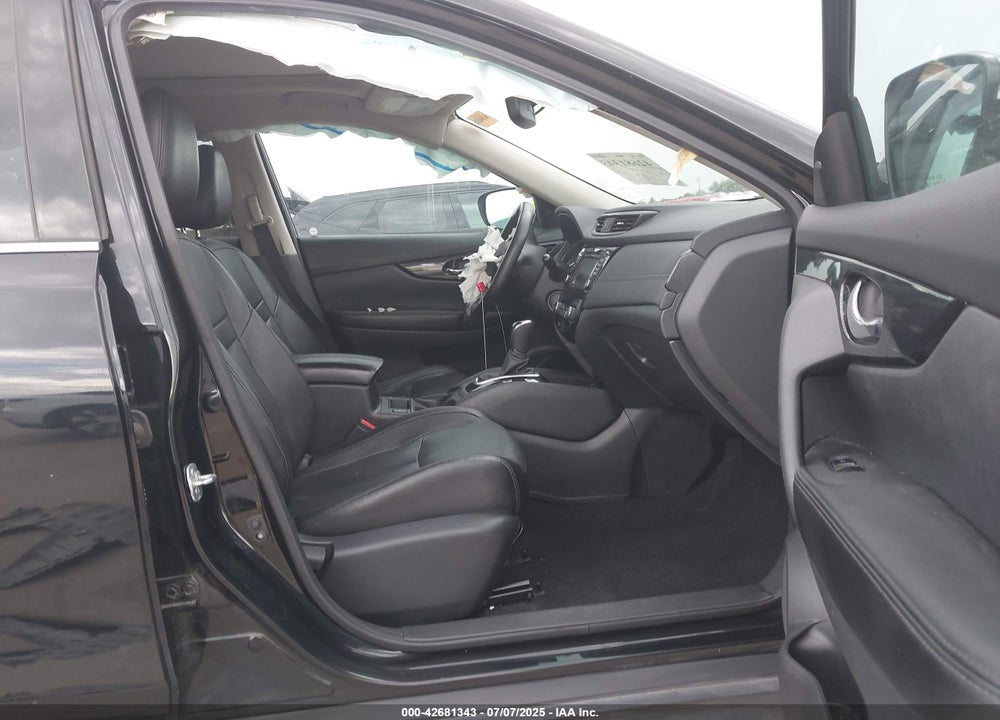 2018 NISSAN ROGUE VIN: 5N1AT2MTXJC760301