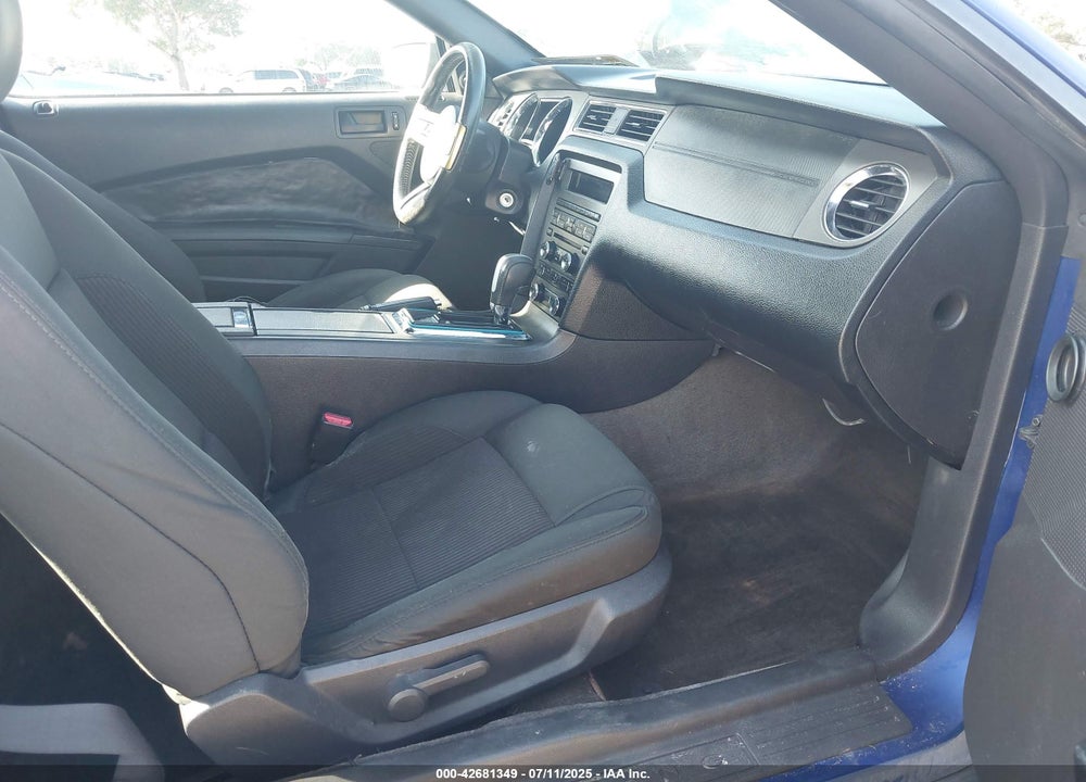 2014 FORD MUSTANG VIN: 1ZVBP8EMXE5232157