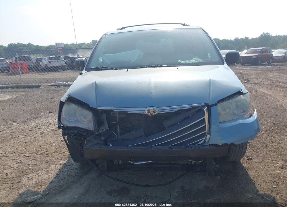 2010 CHRYSLER TOWN & COUNTRY VIN: 2A4RR4DE7AR167774