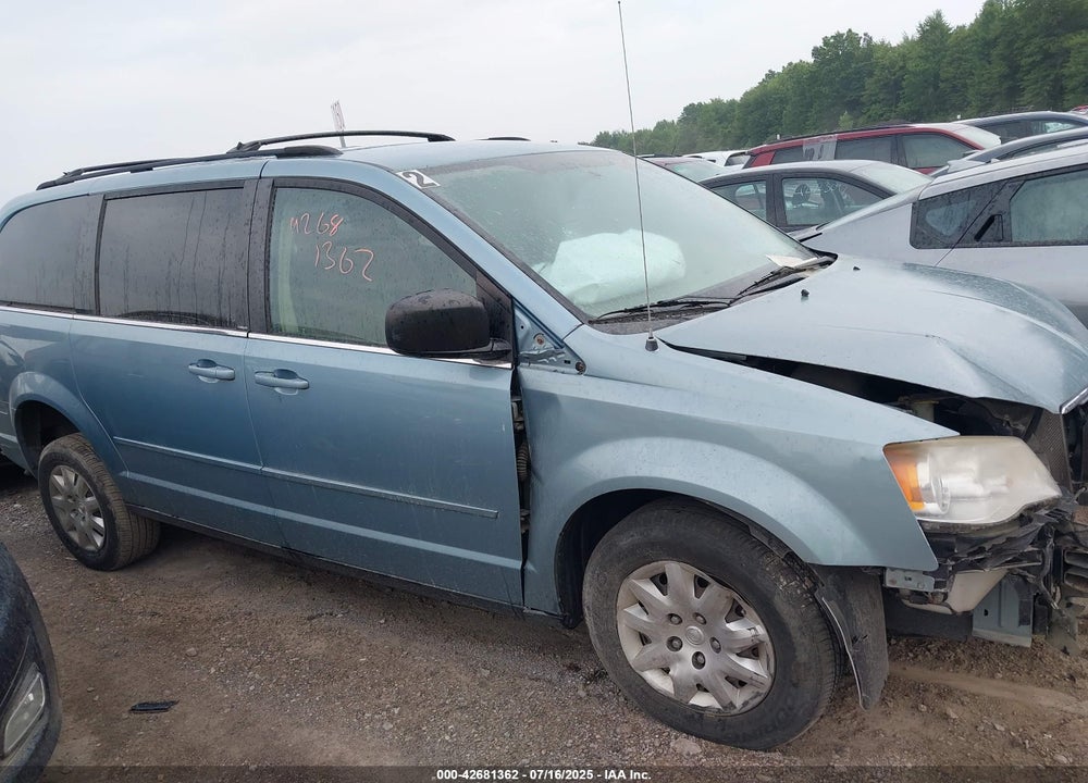 2010 CHRYSLER TOWN & COUNTRY VIN: 2A4RR4DE7AR167774