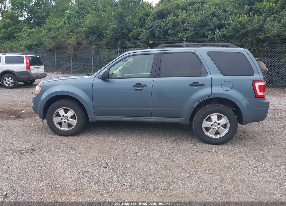 2011 FORD ESCAPE VIN: 1FMLU9DG6BKB43521