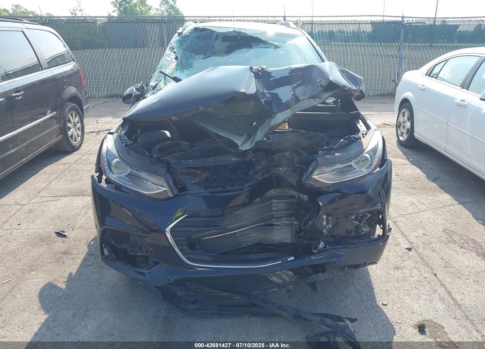 2017 CHEVROLET TRAX VIN: 3GNCJLSB8HL279455