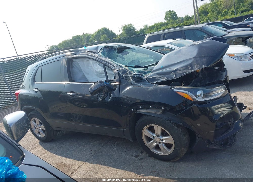 2017 CHEVROLET TRAX VIN: 3GNCJLSB8HL279455