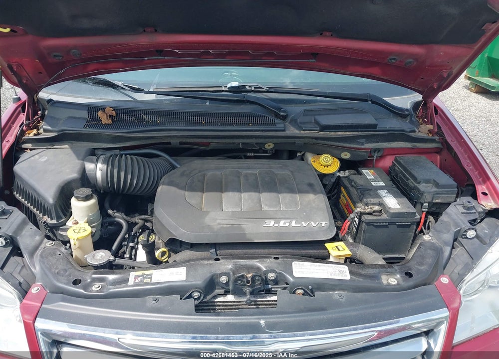 2016 CHRYSLER TOWN & COUNTRY VIN: 2C4RC1BG9GR206528