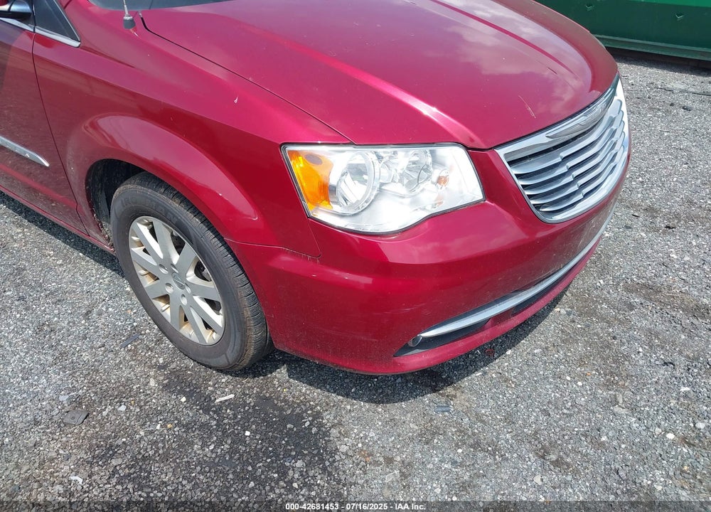 2016 CHRYSLER TOWN & COUNTRY VIN: 2C4RC1BG9GR206528