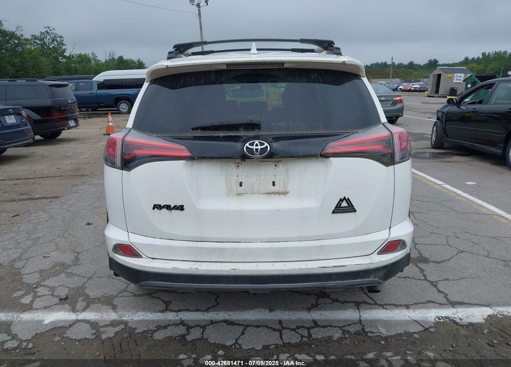2018 TOYOTA RAV4 VIN: 2T3RFREV7JW805537