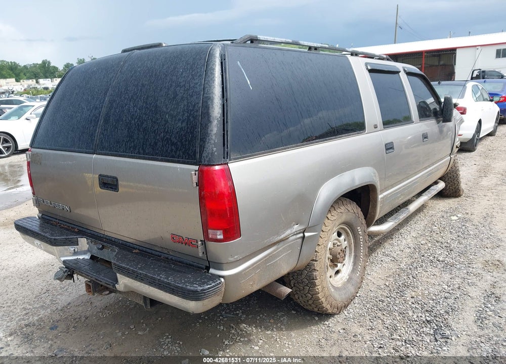 1999 GMC SUBURBAN 2500 SL VIN: 3GKGK26J4XG530681