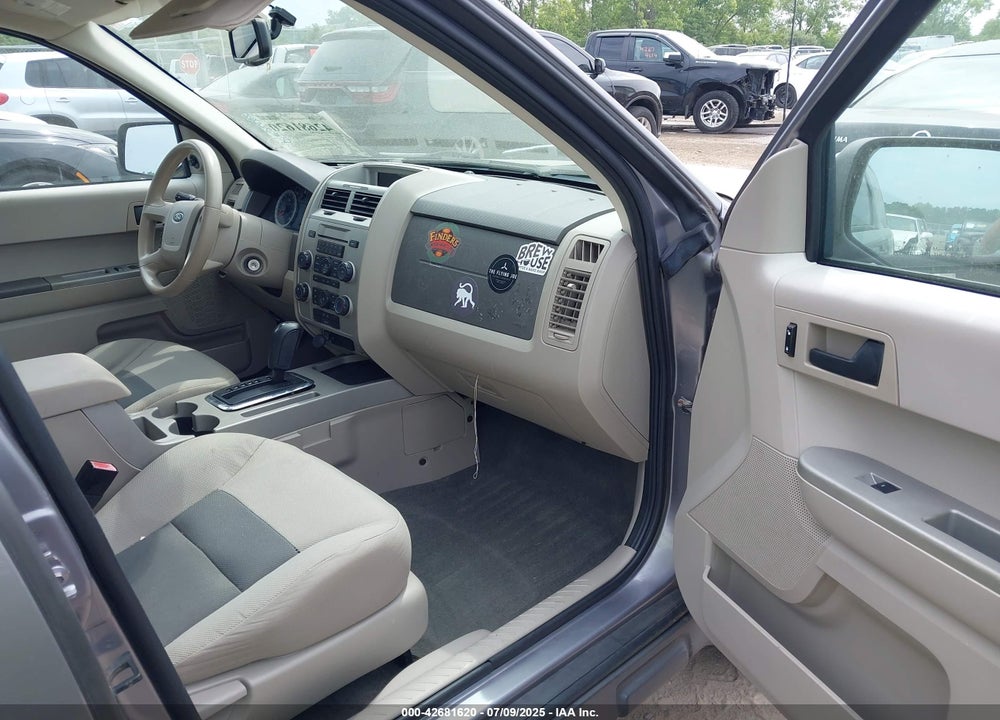 2008 FORD ESCAPE VIN: 1FMCU931X8KB99581