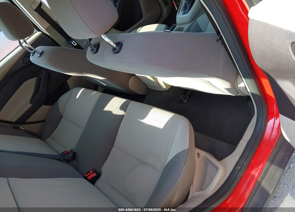 2012 FORD FOCUS VIN: 1FAHP3F27CL107368