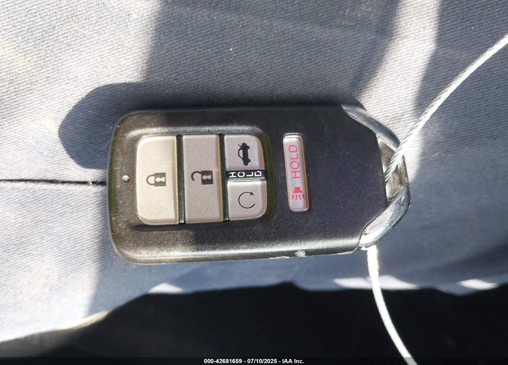 2018 HONDA CIVIC VIN: 2HGFC4B07JH305855
