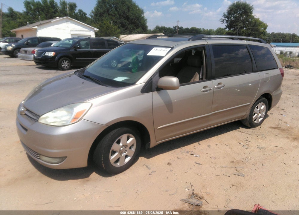 2005 TOYOTA SIENNA XLE VIN: 5TDZA22C15S269555