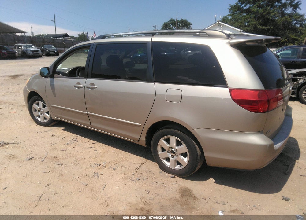 2005 TOYOTA SIENNA XLE VIN: 5TDZA22C15S269555