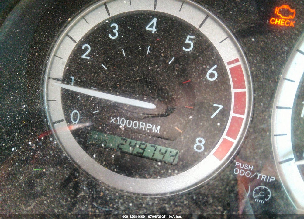 2005 TOYOTA SIENNA XLE VIN: 5TDZA22C15S269555
