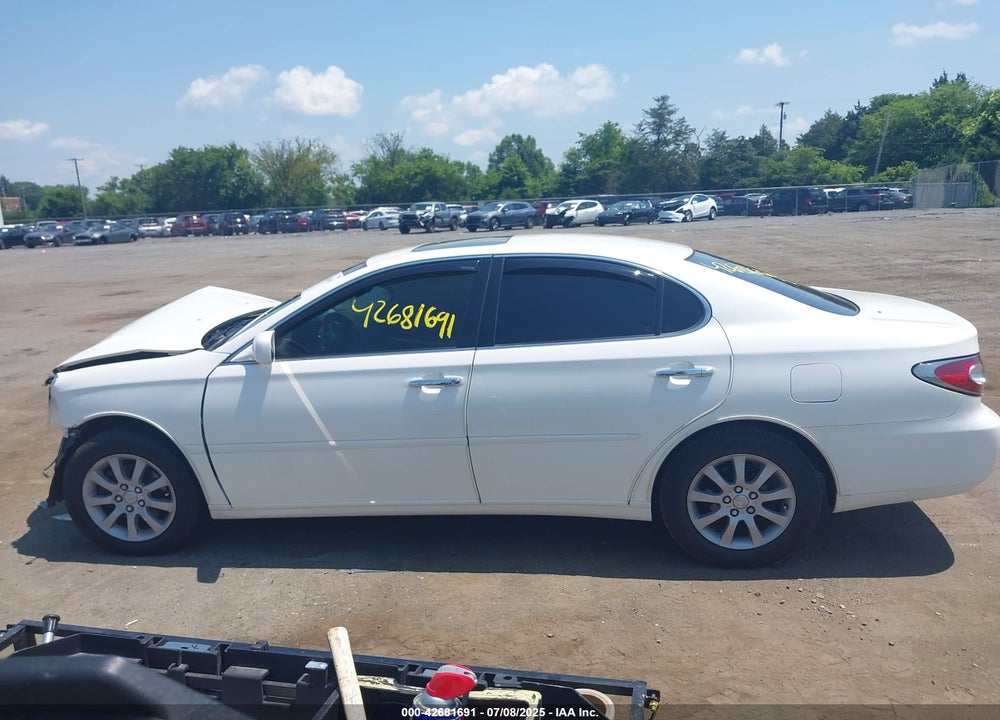 2004 LEXUS ES 330 VIN: JTHBA30G945004642