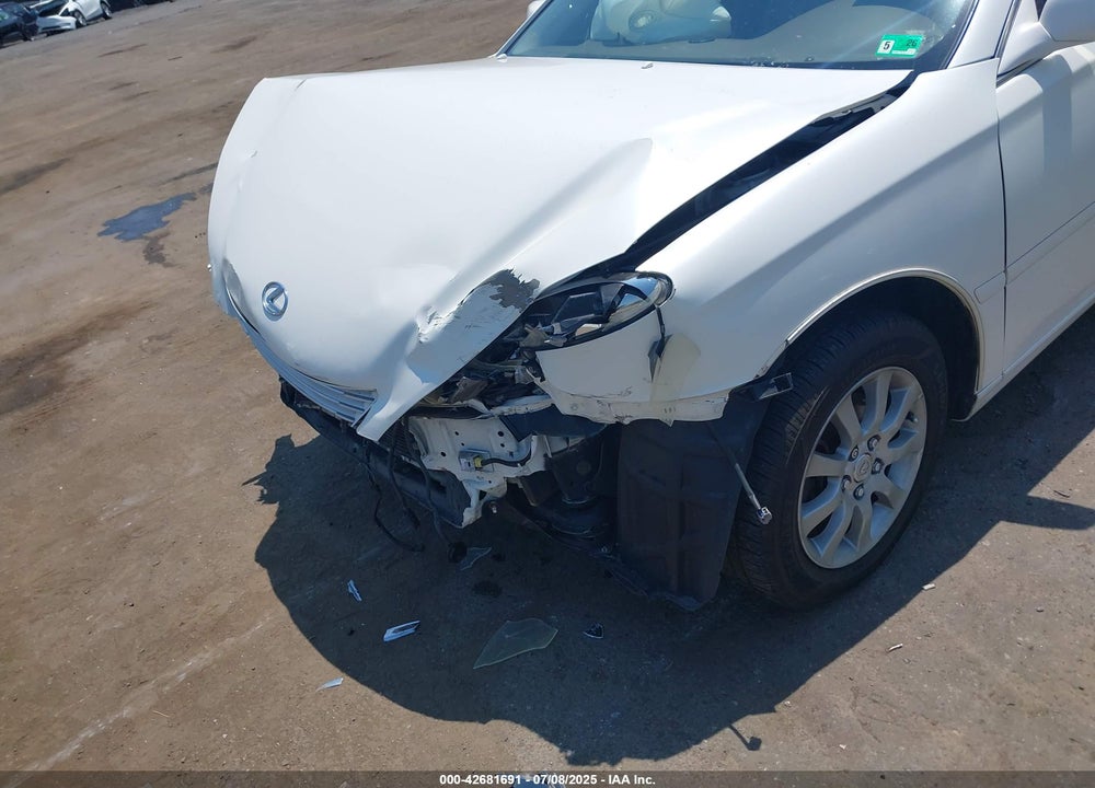 2004 LEXUS ES 330 VIN: JTHBA30G945004642