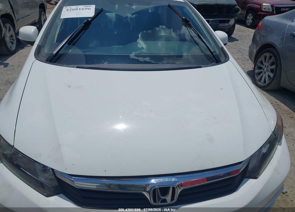 2012 HONDA CIVIC VIN: 2HGFB2F58CH008674