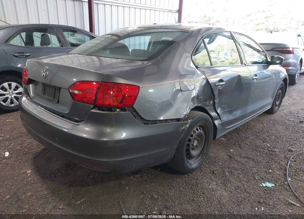 2011 VOLKSWAGEN JETTA VIN: 3VW2K7AJ9BM398924