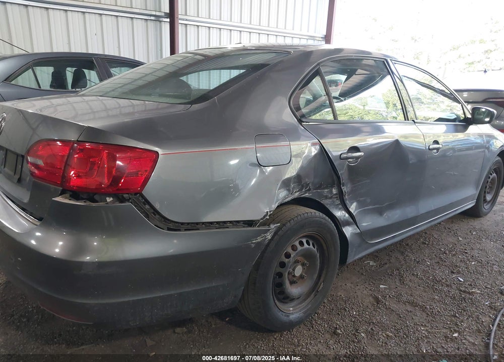 2011 VOLKSWAGEN JETTA VIN: 3VW2K7AJ9BM398924