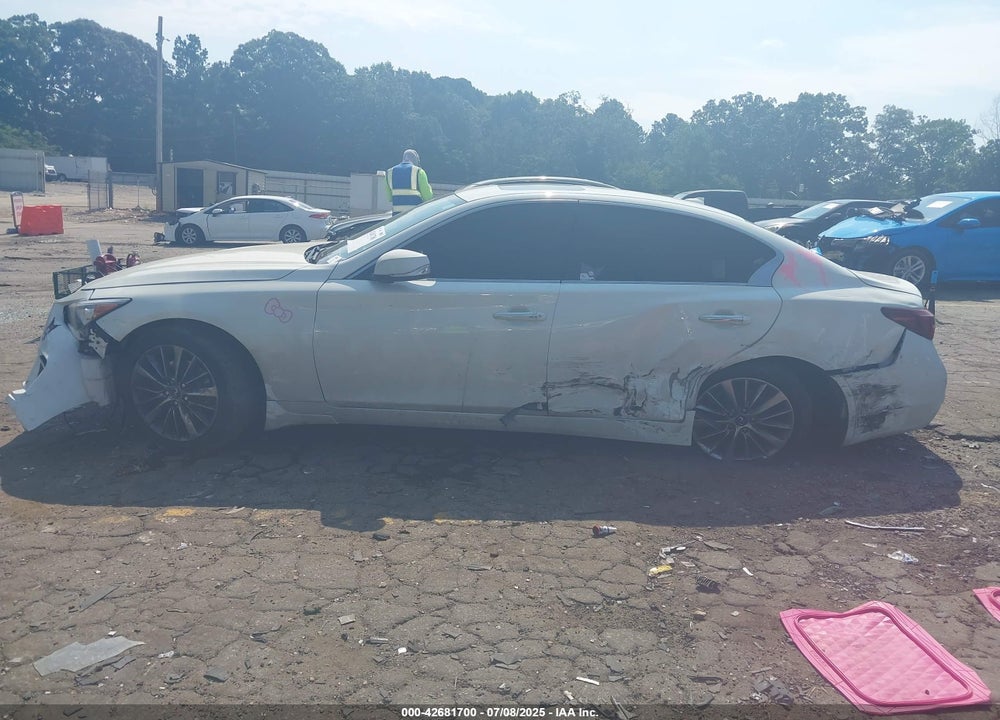2018 INFINITI Q50 2.0T LUXE VIN: JN1CV7AP1JM240996