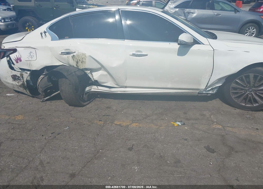 2018 INFINITI Q50 2.0T LUXE VIN: JN1CV7AP1JM240996