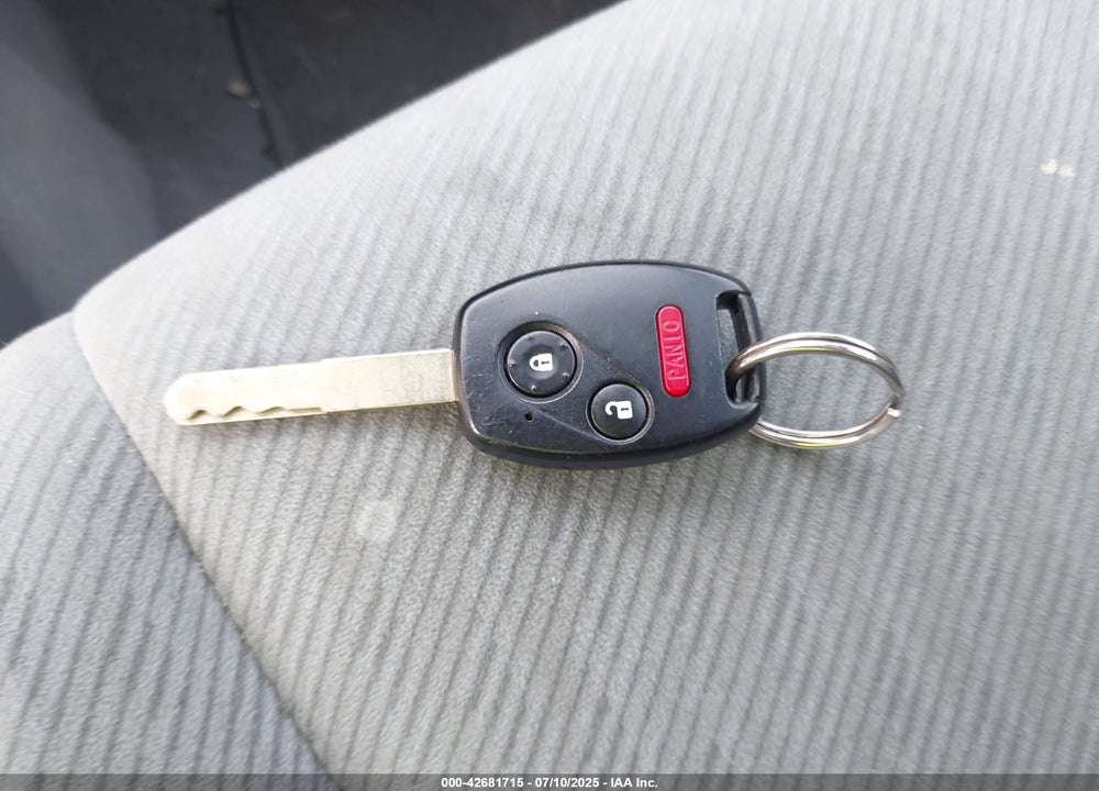 2010 HONDA CIVIC VIN: 2HGFA1F52AH588675