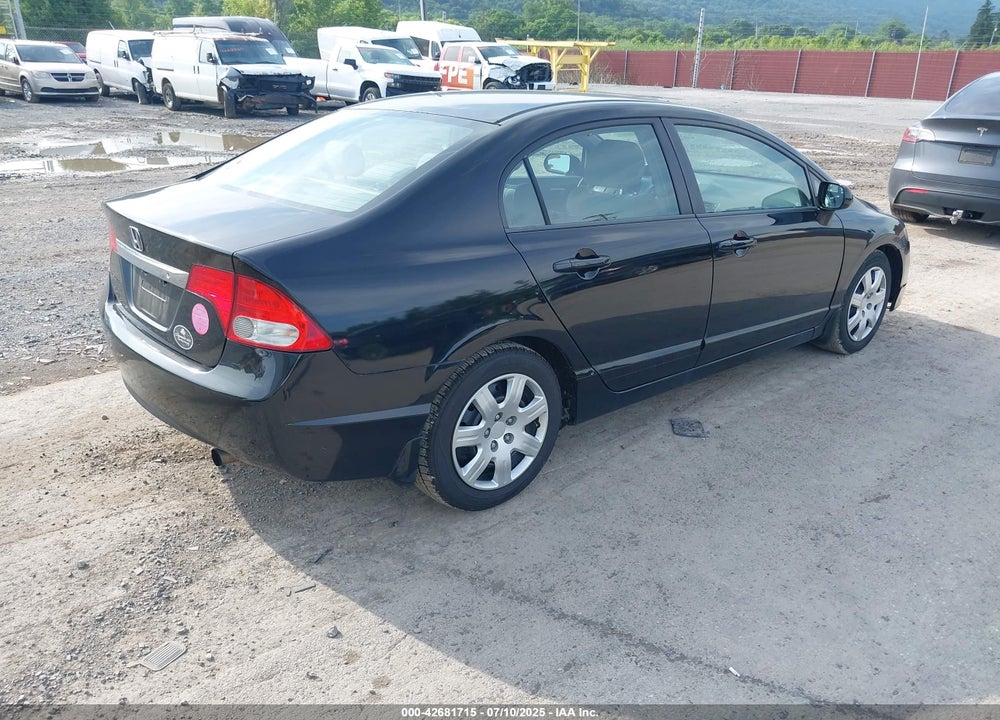 2010 HONDA CIVIC VIN: 2HGFA1F52AH588675