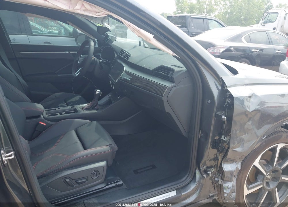 2025 AUDI Q3 VIN: WA1EECF31S1002342
