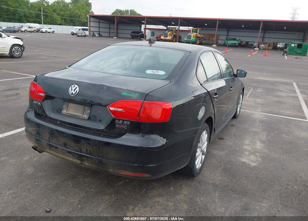2012 VOLKSWAGEN JETTA 2.5L SE VIN: 3VWDX7AJ4CM414622