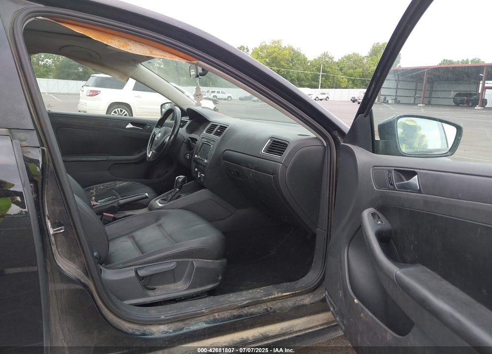 2012 VOLKSWAGEN JETTA 2.5L SE VIN: 3VWDX7AJ4CM414622