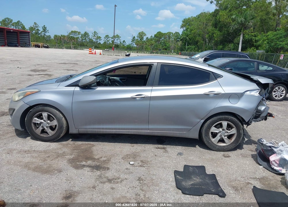 2015 HYUNDAI ELANTRA VIN: 5NPDH4AE2FH650181