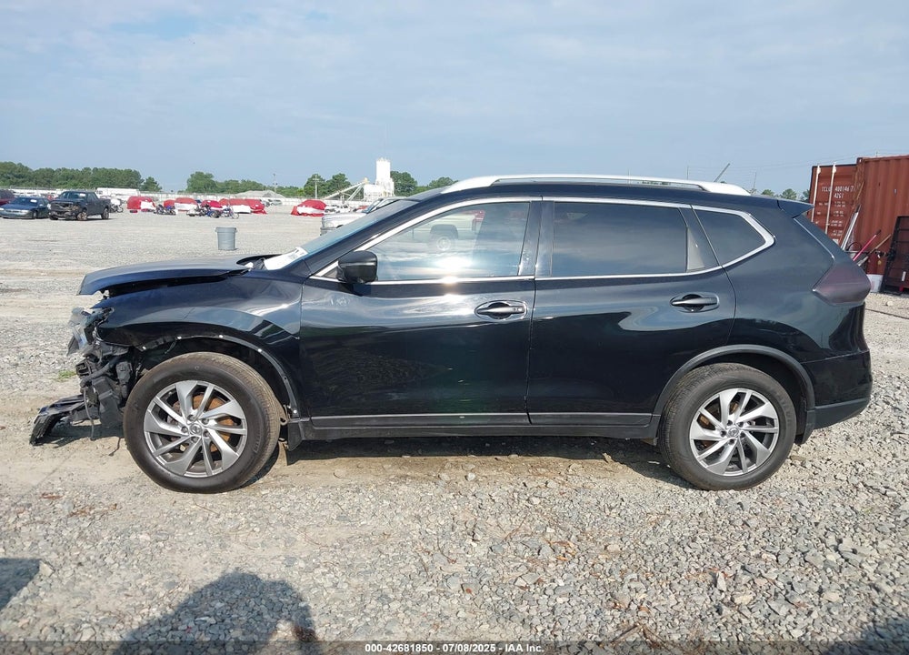 2015 NISSAN ROGUE SL VIN: 5N1AT2MV3FC784223