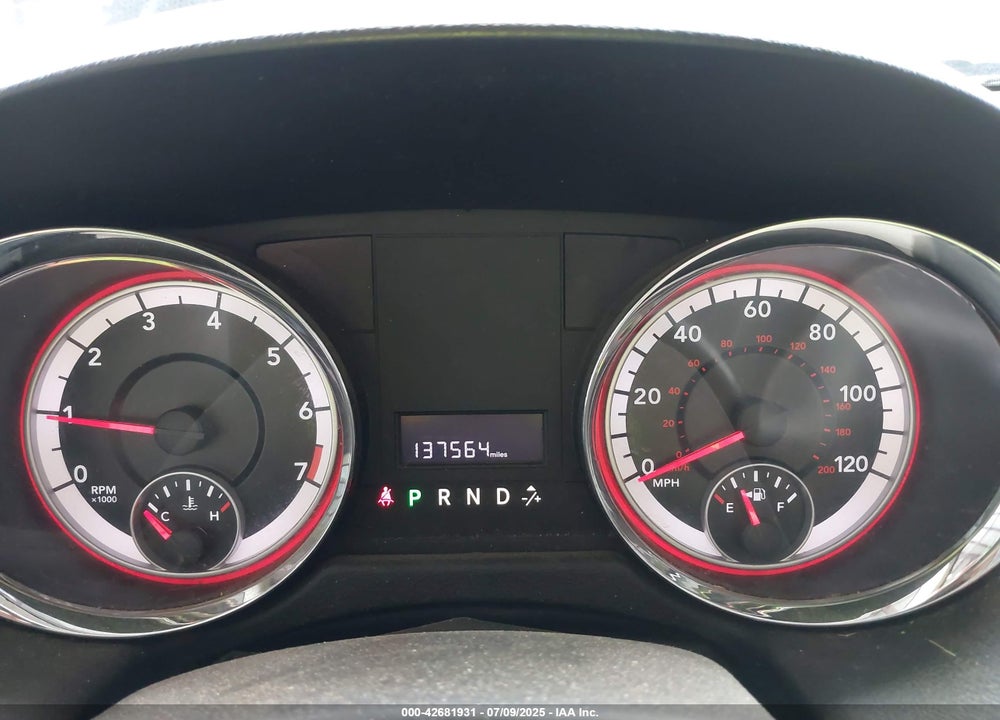 2012 DODGE GRAND CARAVAN VIN: 2C4RDGCG7CR242212