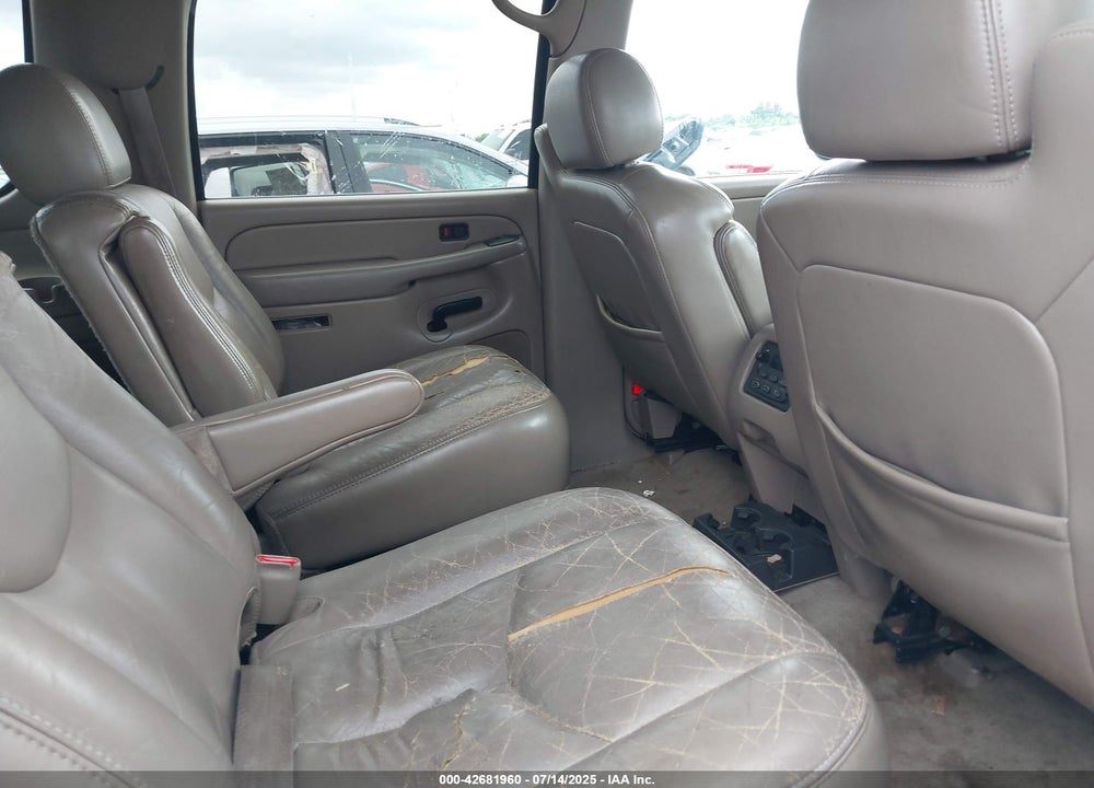 2006 CHEVROLET SUBURBAN 1500 LTZ VIN: 3GNFK16UX6G122798