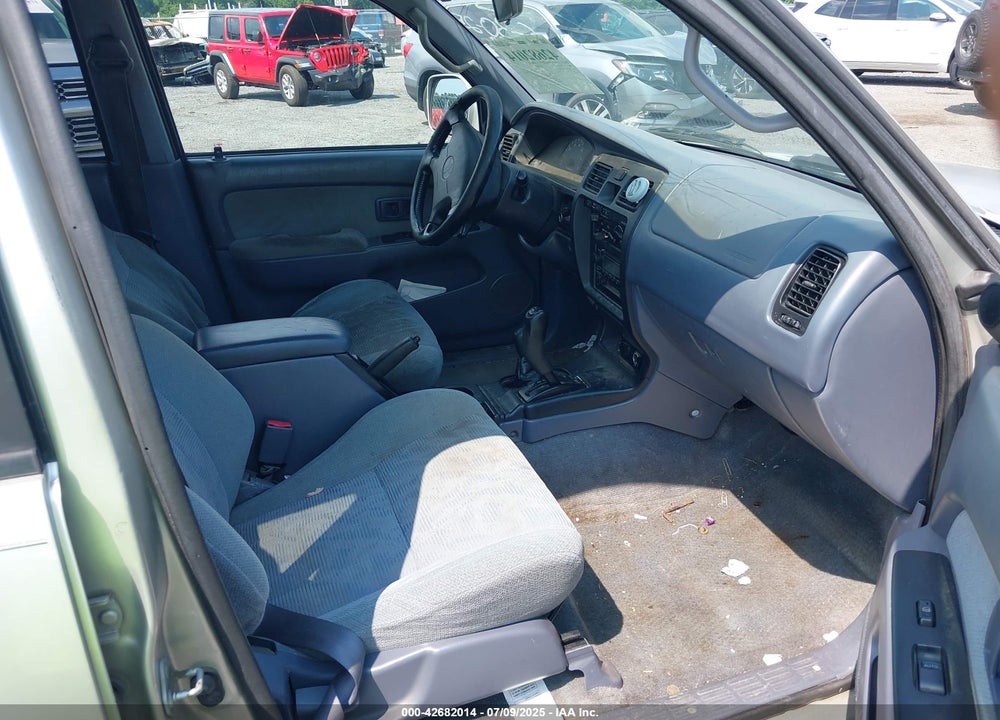 2000 TOYOTA 4RUNNER SR5 V6 VIN: JT3HN86R6Y0298028