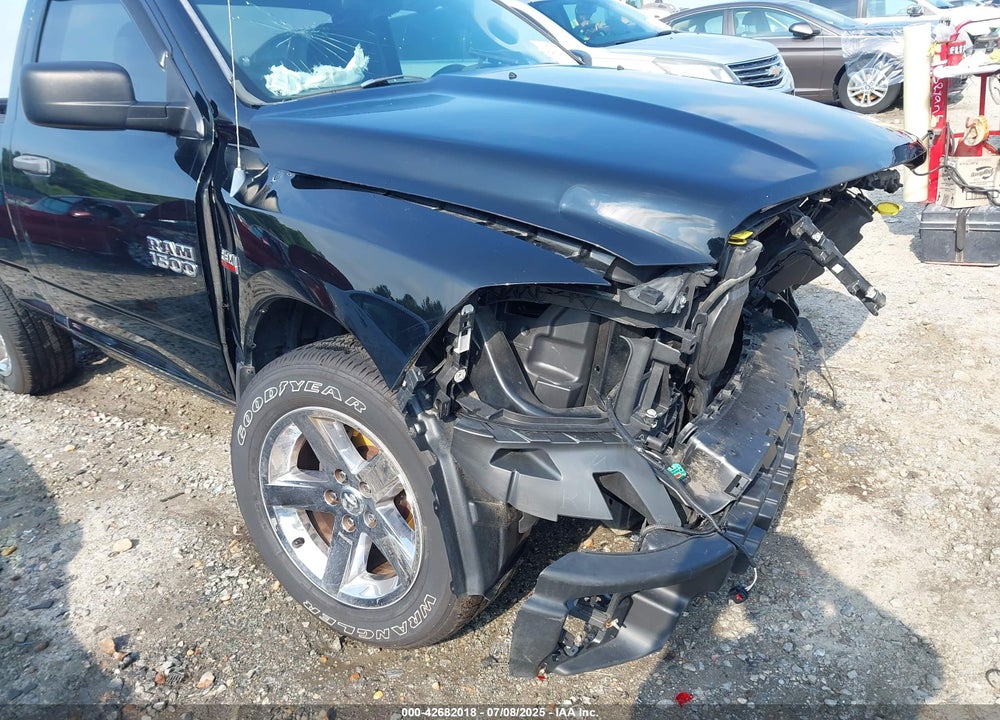 2013 RAM 1500 VIN: 3C6JR6AT5DG509659