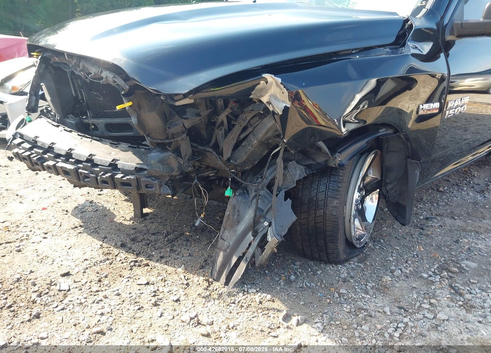 2013 RAM 1500 VIN: 3C6JR6AT5DG509659