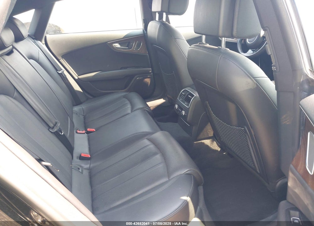 2016 AUDI A7 VIN: WAU2MAFCXGN009402