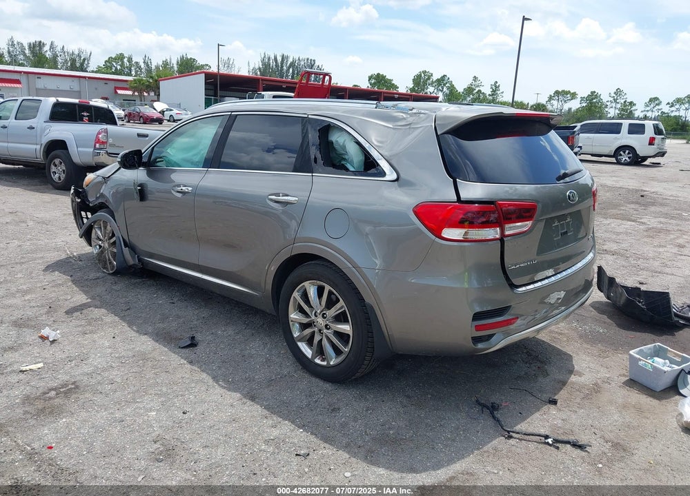 2016 KIA SORENTO VIN: 5XYPK4A58GG126573