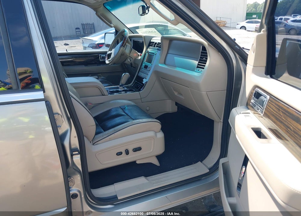 2008 LINCOLN NAVIGATOR VIN: 5LMFU27508LJ02977