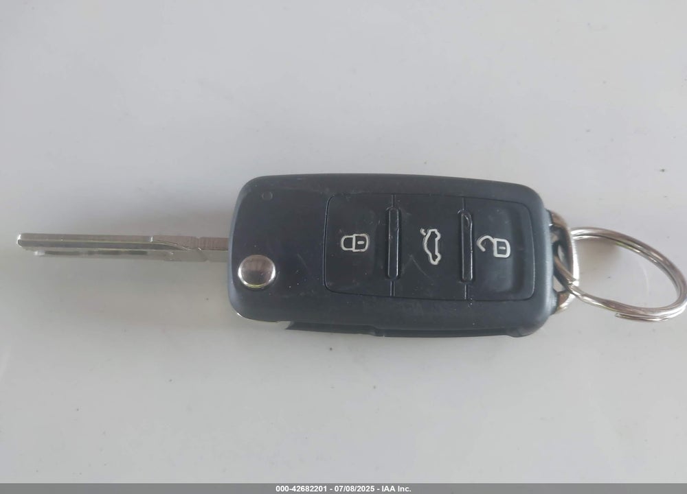 2014 VOLKSWAGEN PASSAT VIN: 1VWBN7A32EC075295