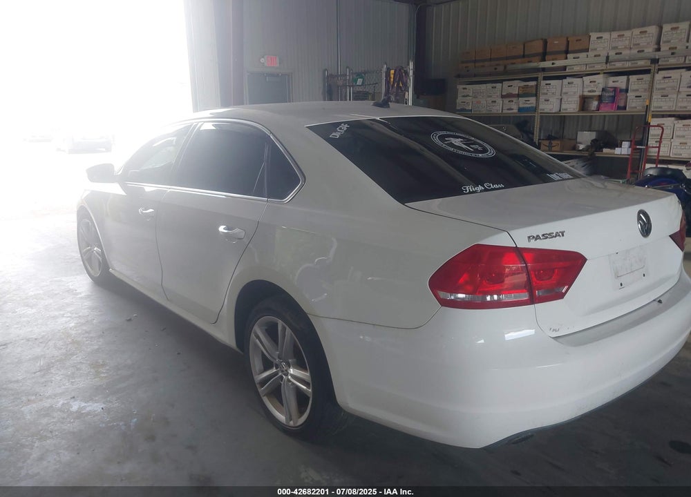 2014 VOLKSWAGEN PASSAT VIN: 1VWBN7A32EC075295