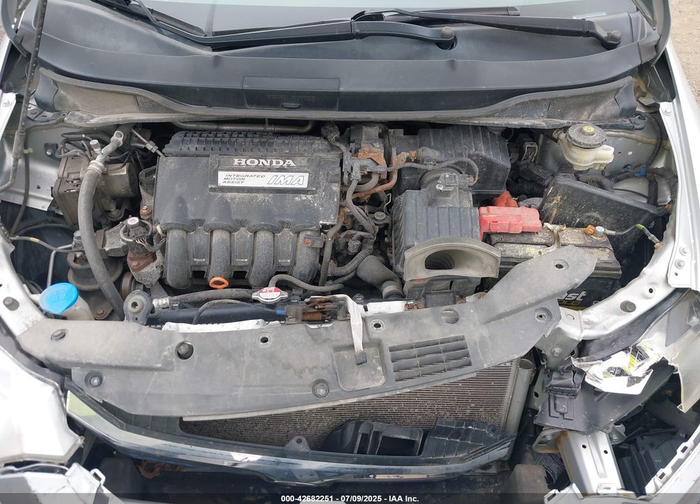 2013 HONDA INSIGHT VIN: JHMZE2H70DS003737