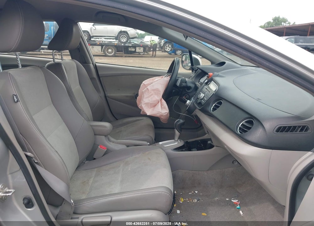 2013 HONDA INSIGHT VIN: JHMZE2H70DS003737