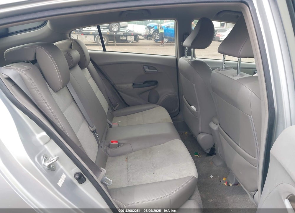 2013 HONDA INSIGHT VIN: JHMZE2H70DS003737