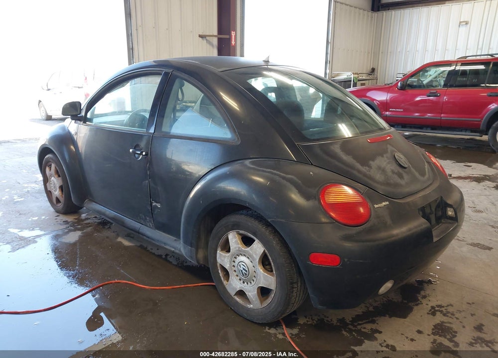 1999 VOLKSWAGEN NEW BEETLE GLS VIN: 3VWCA21C0XM432509