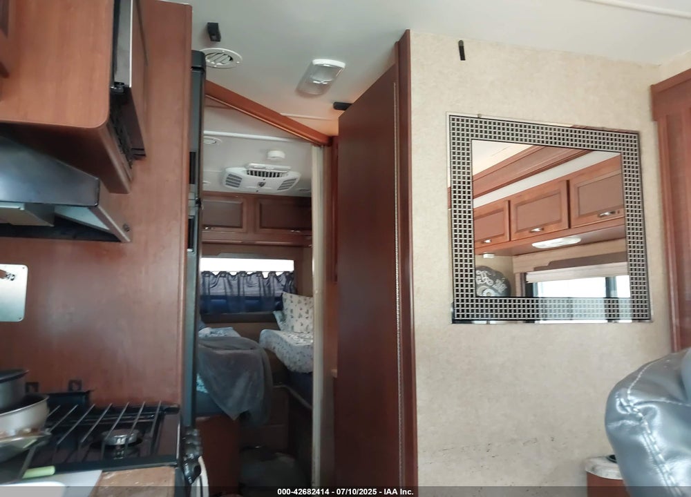 2015 THOR MOTOR COACH AXIS VIN: 1FC3E3KS2FDA23540