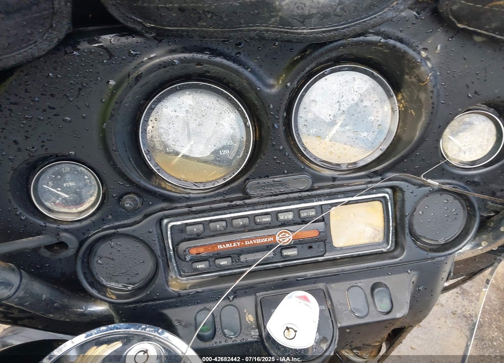 2002 HARLEY-DAVIDSON FLHT VIN: 1HD1DDV132Y656570