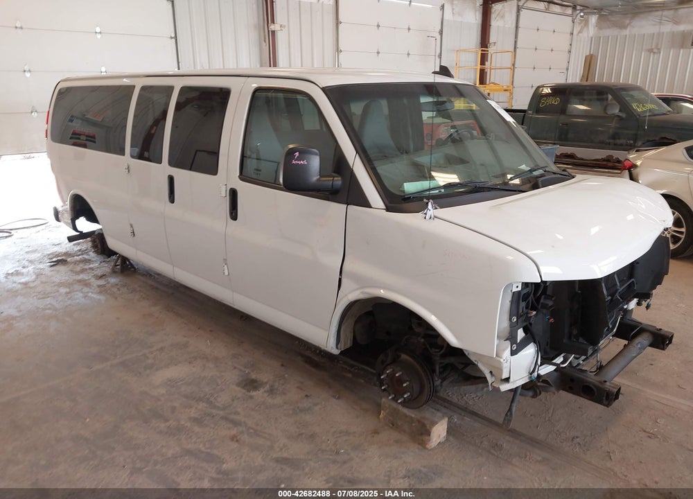 2017 CHEVROLET EXPRESS 3500 LT VIN: 1GAZGPFG7H1336632