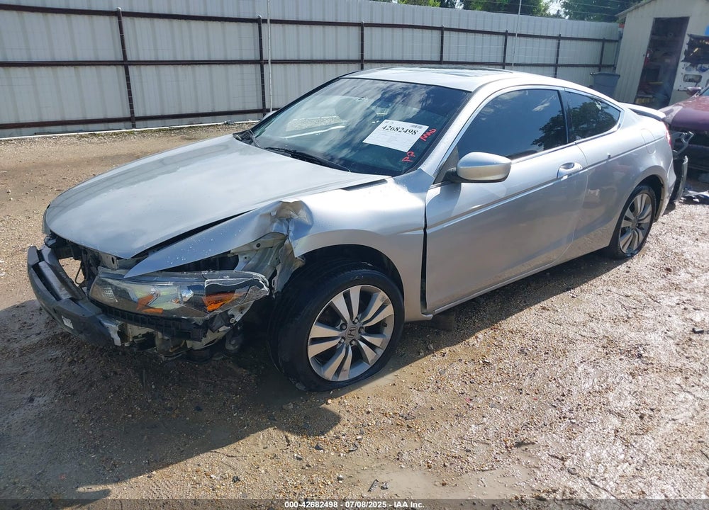 2010 HONDA ACCORD 2.4 EX VIN: 1HGCS1B73AA015645